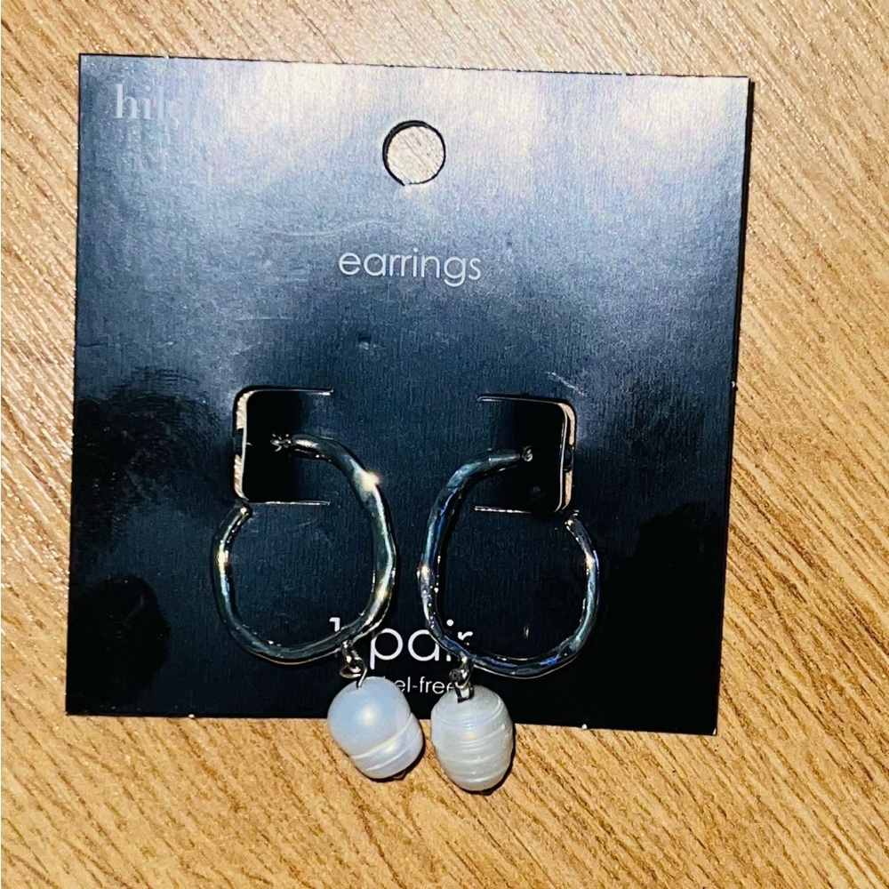 Hildie & Jo Silver Hoop Earrings with Pearl Charm - Picture 4 of 5